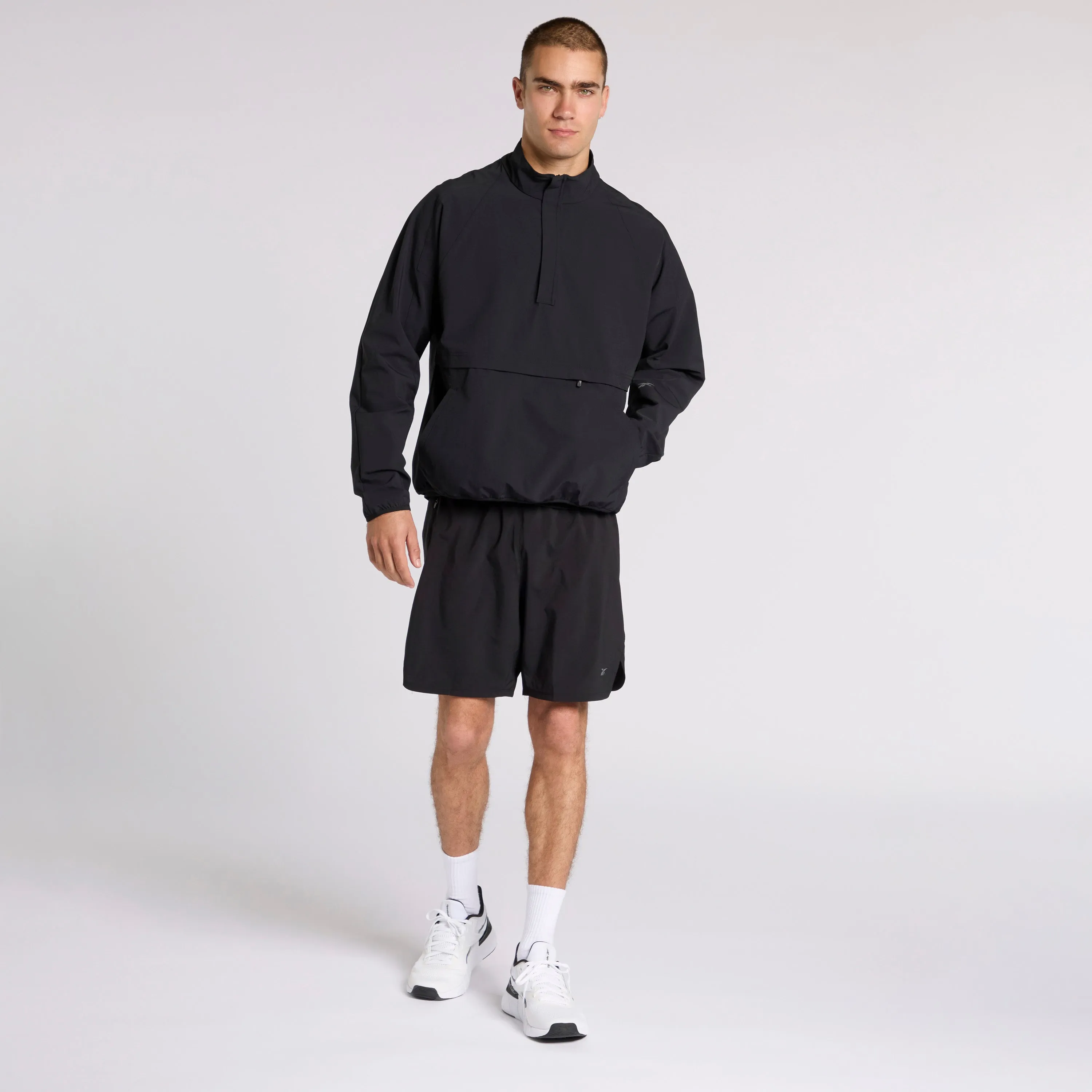 Active Ess Skystretch Anork  Black