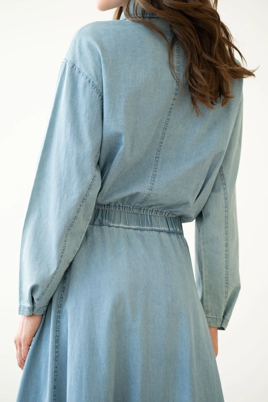 CHAMBRAY SCRUNCH SHIRT
