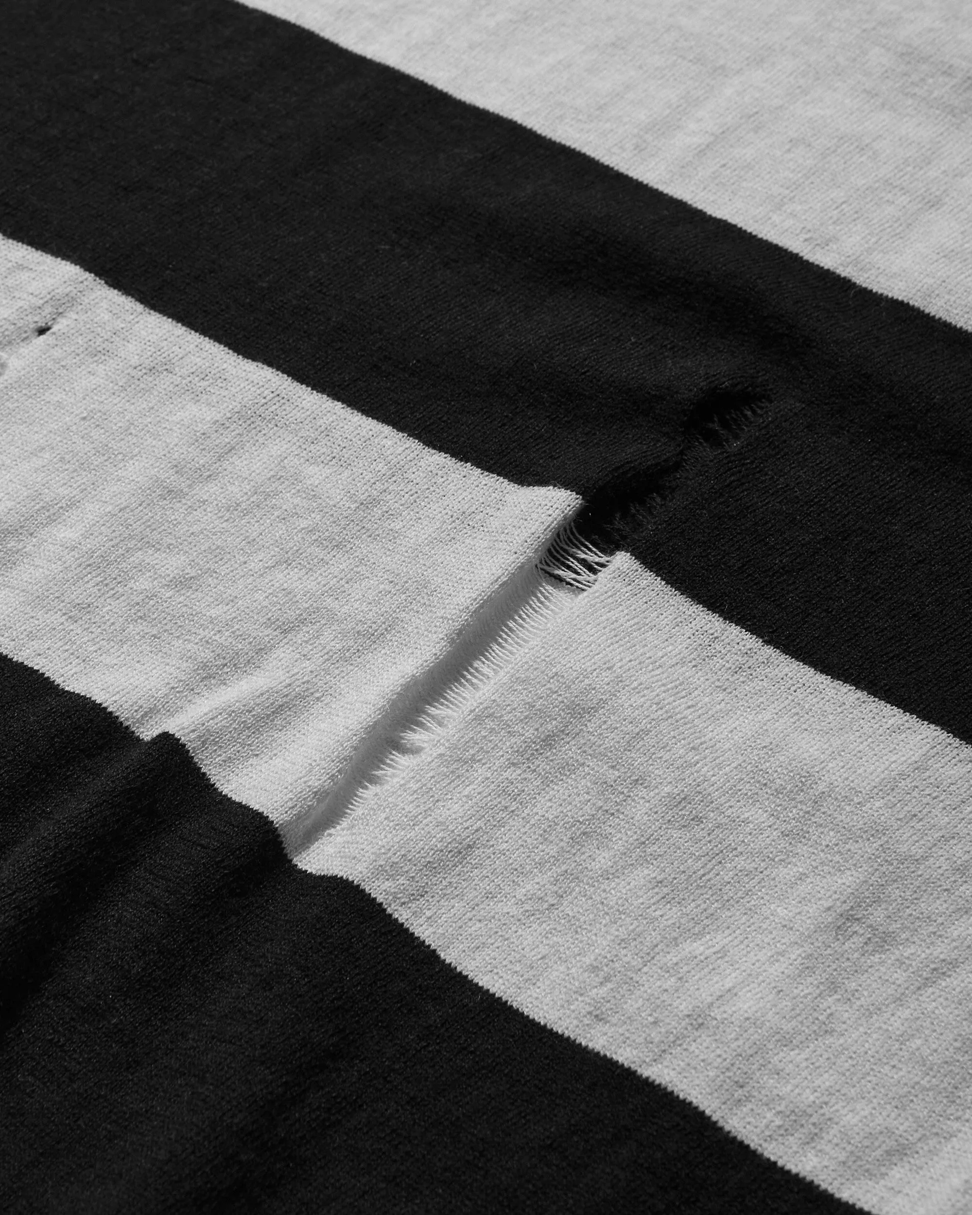 Damaged Stripe Jumper Black / White