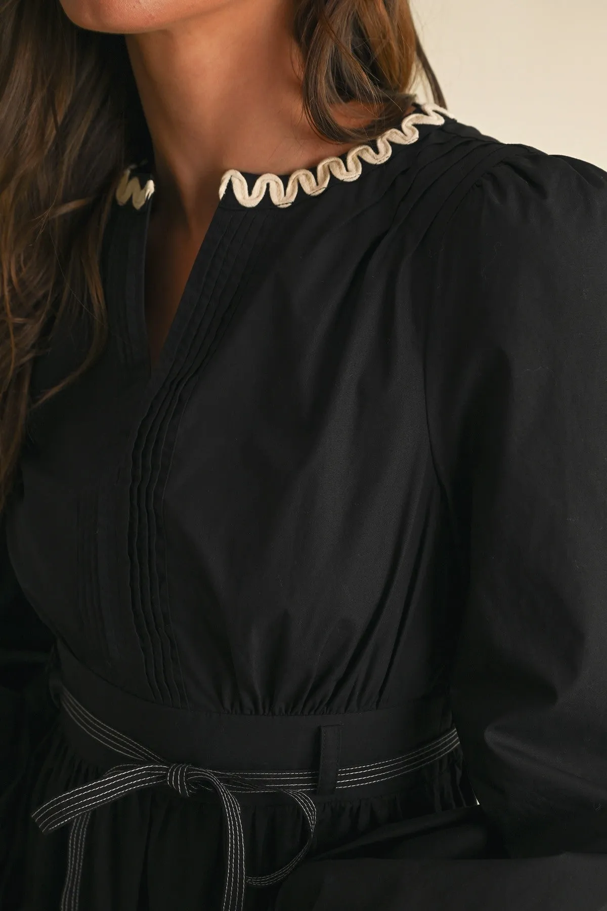 EMBROIDERED MIDI DRESS