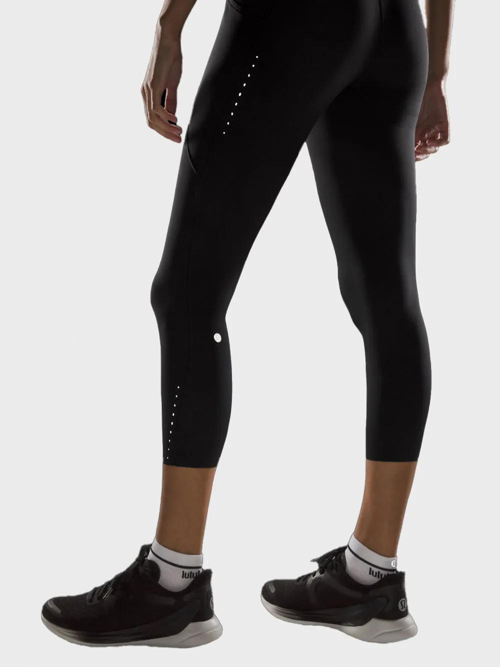 LULULEMON BLK FAST AND FREE HR 23