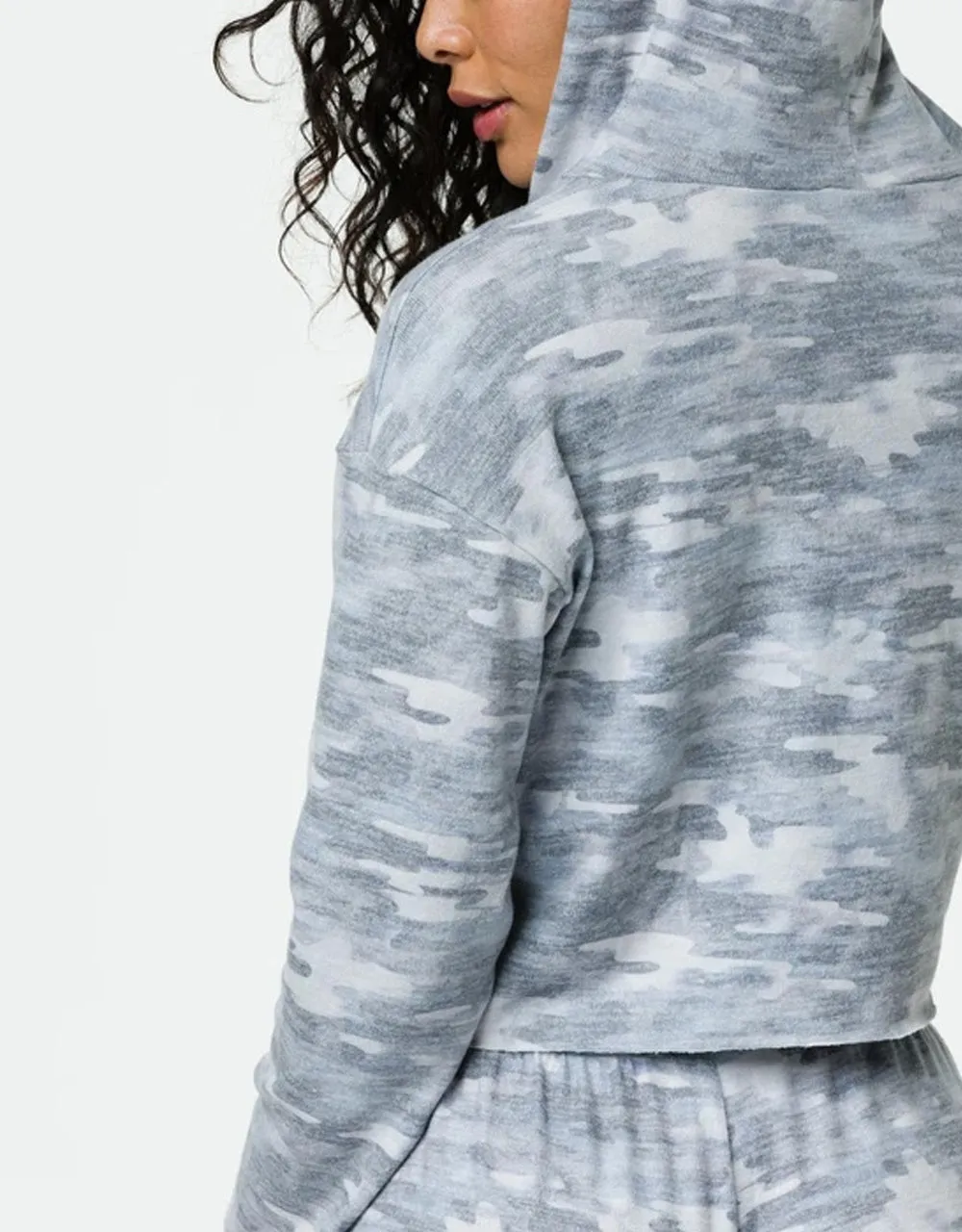 Onzie Flow Weekend Crop Hoodie 3710