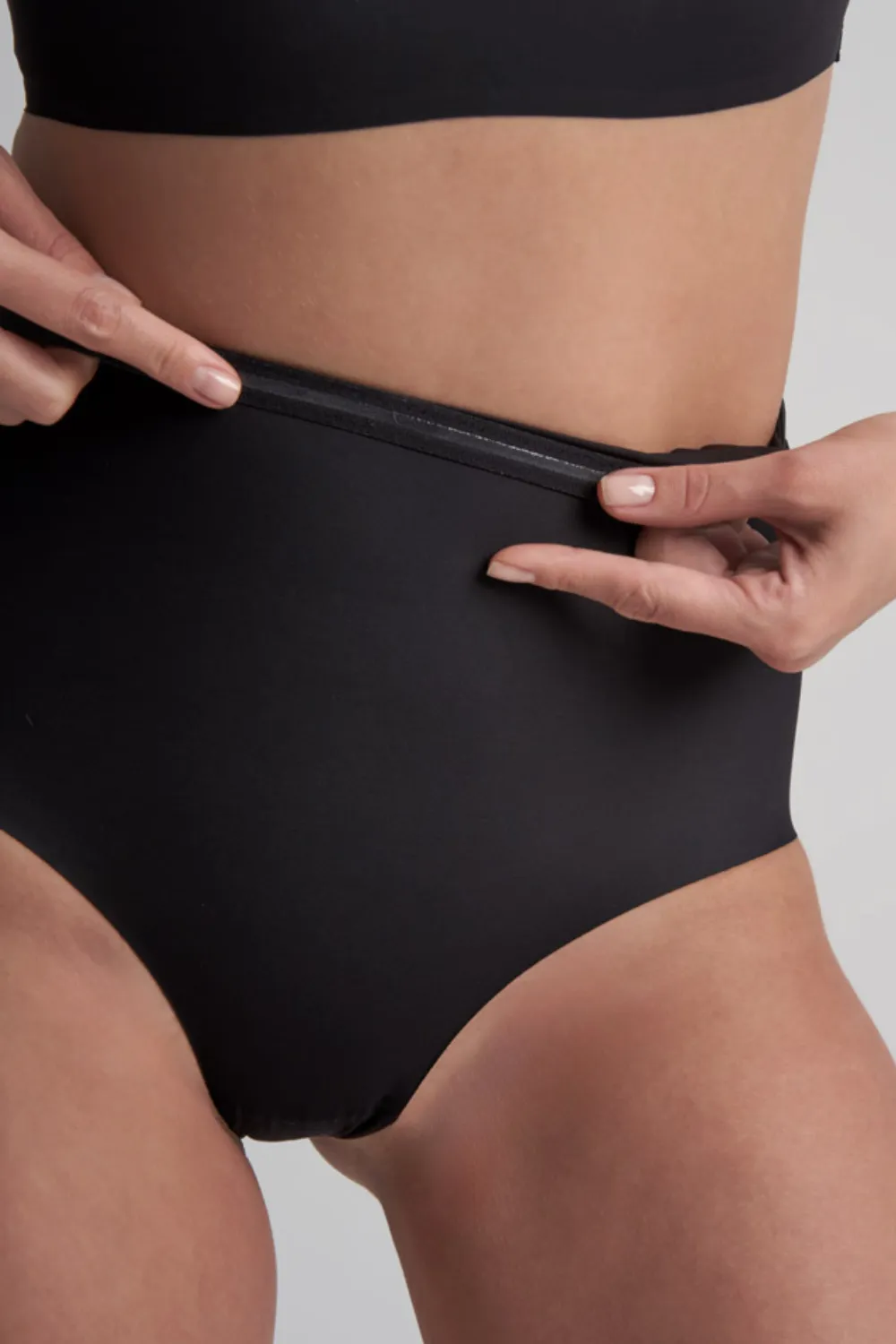 Sculpting Mid Waist Brief