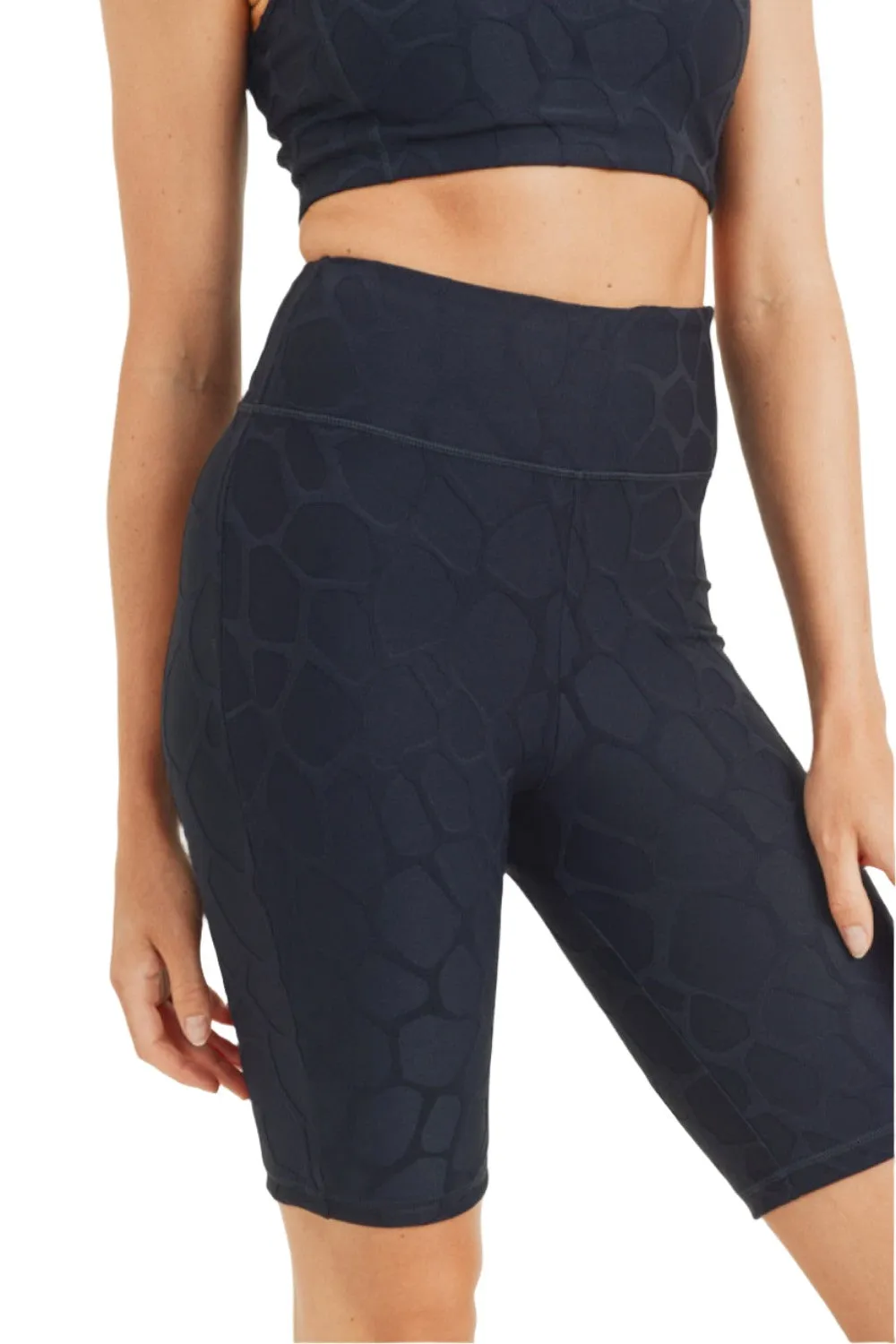 Textured Giraffe Print TACTEL® Highwaist Biker Shorts APH8039