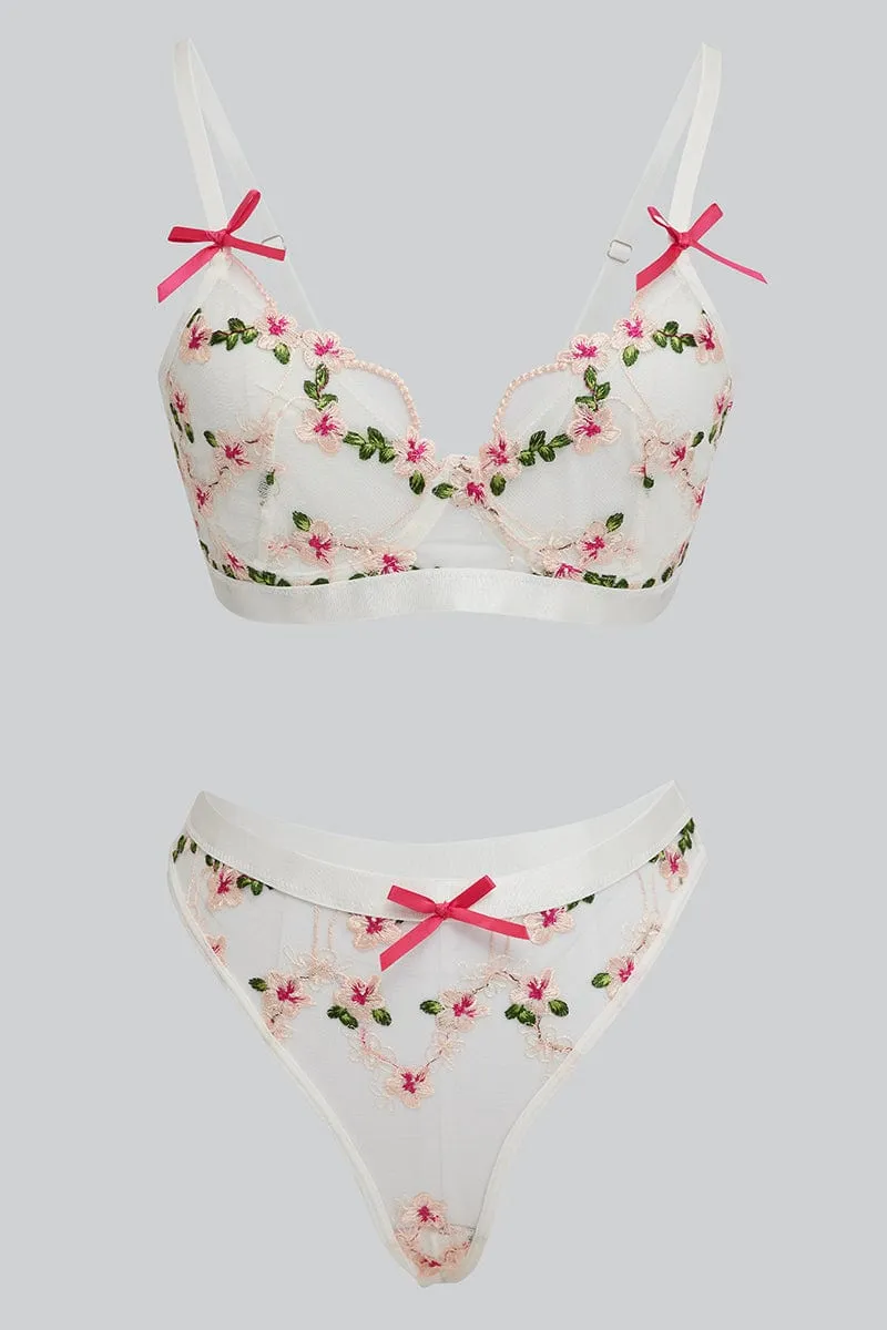 White Embroidery Lingerie Set